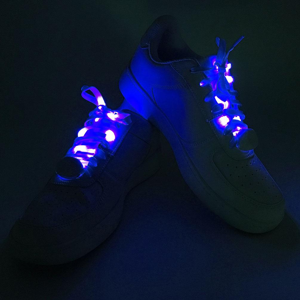 GlowStride™ -  LED-skosnören